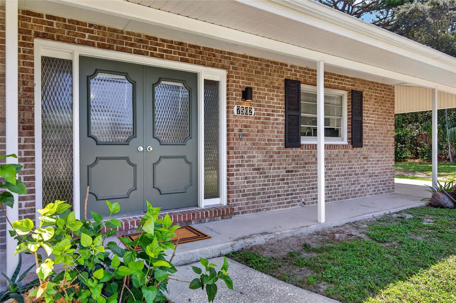 7502 POND CIR Property Photo 1