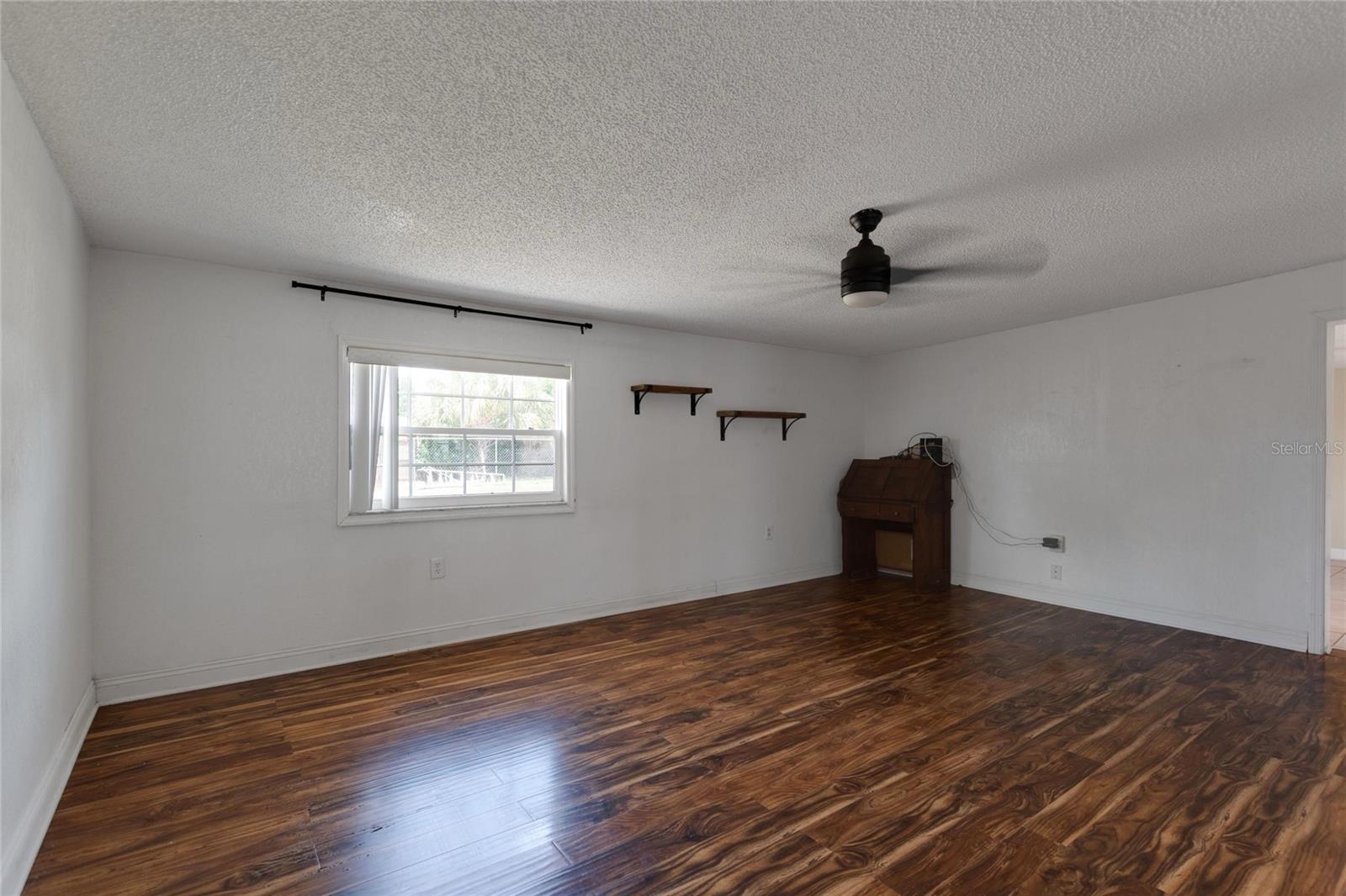217 Rose St Property Photo 14