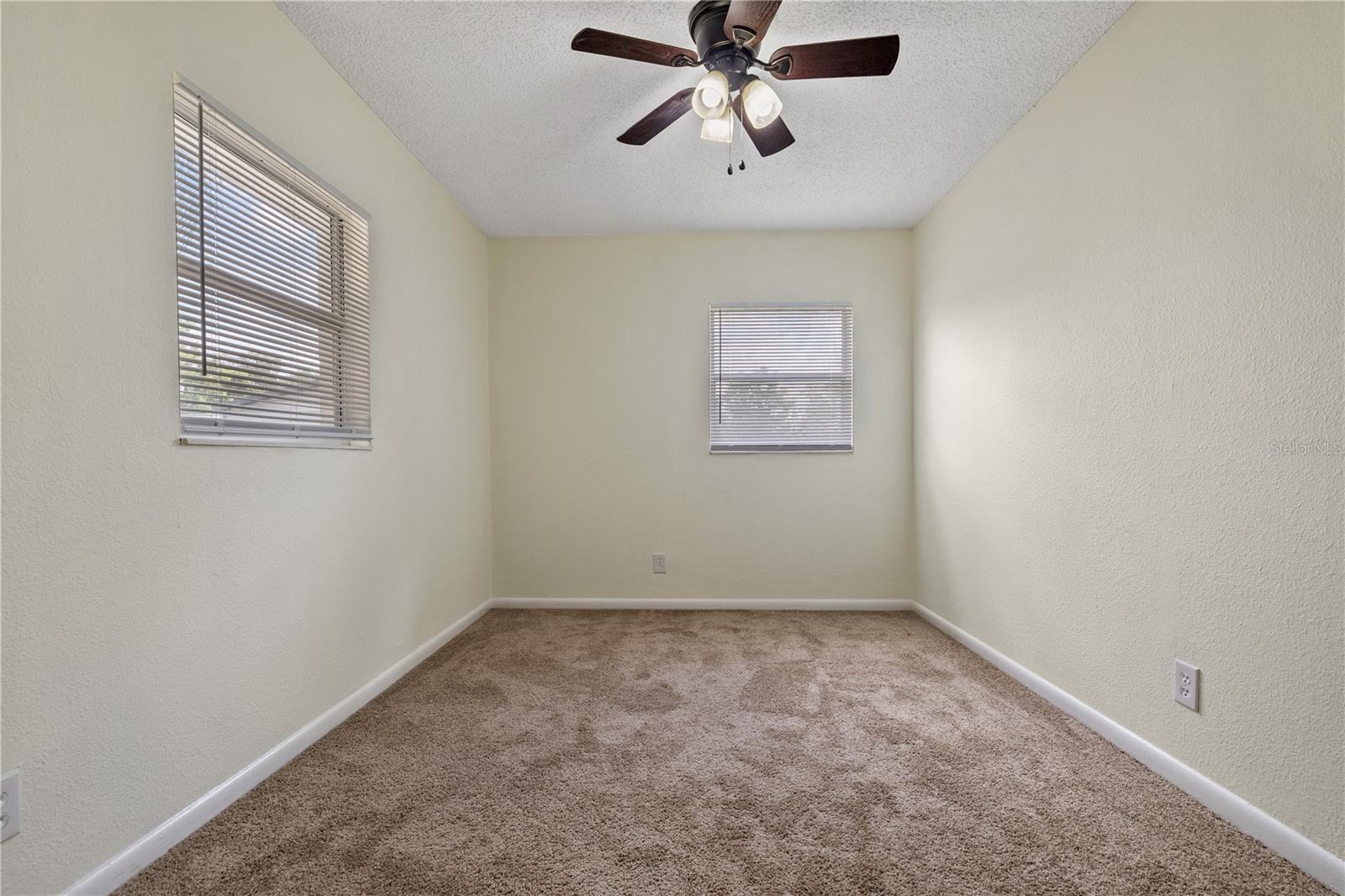 5225 Peach Ave Property Photo 15