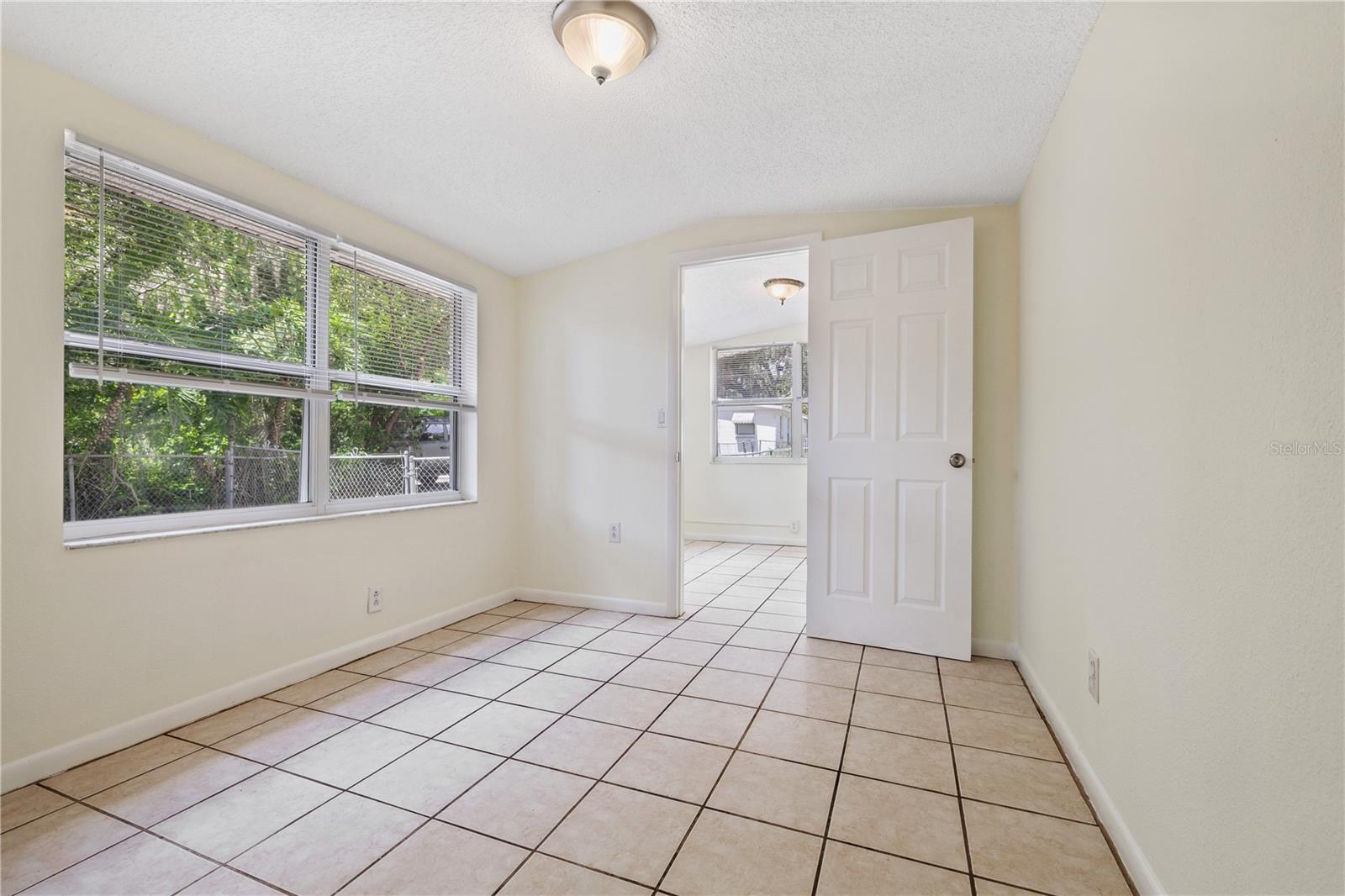 5225 Peach Ave Property Photo 20