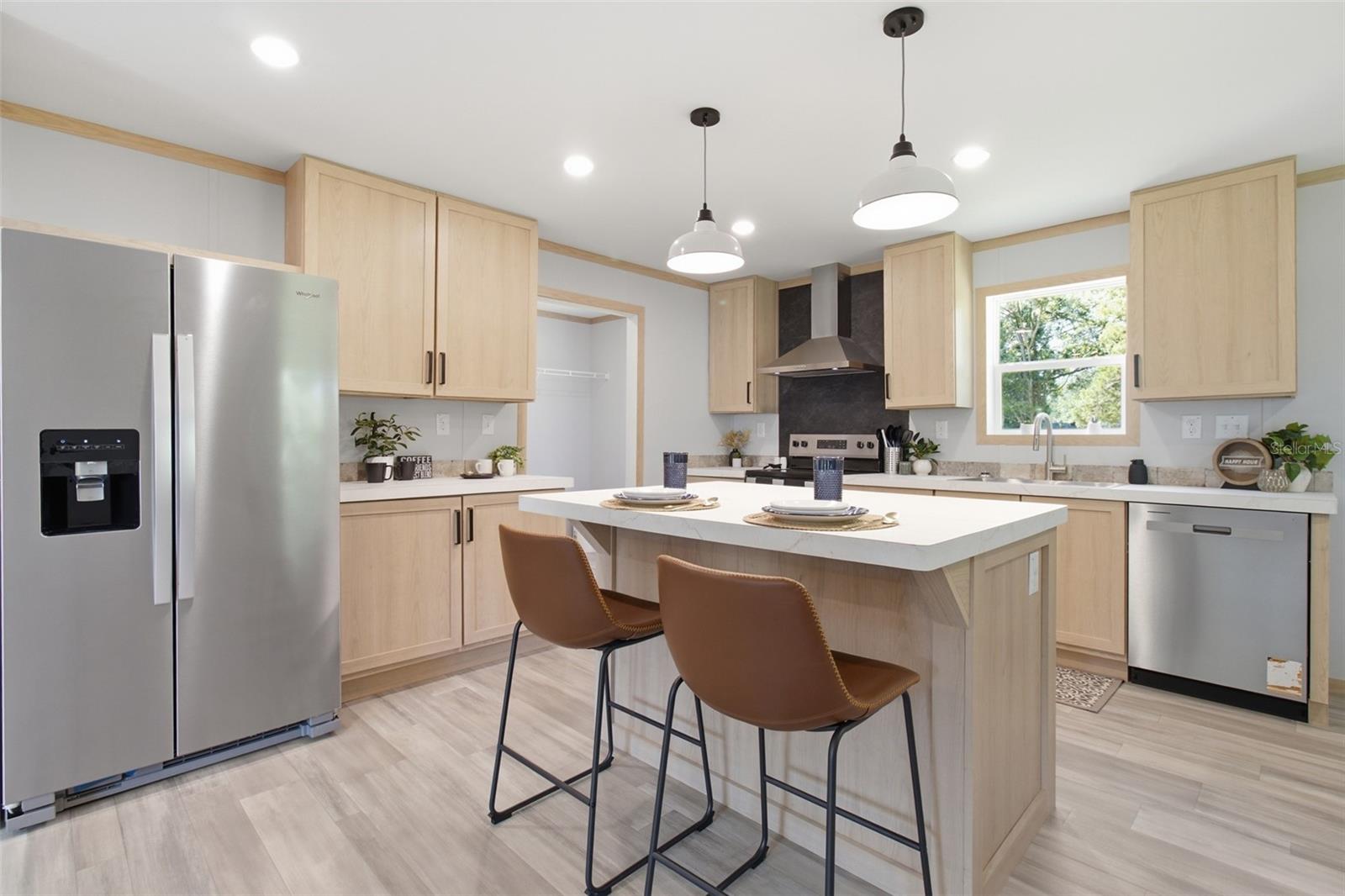 18104 Nicholas Ave Property Photo 8