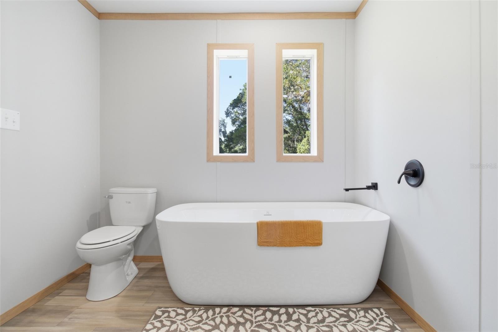 18104 Nicholas Ave Property Photo 16