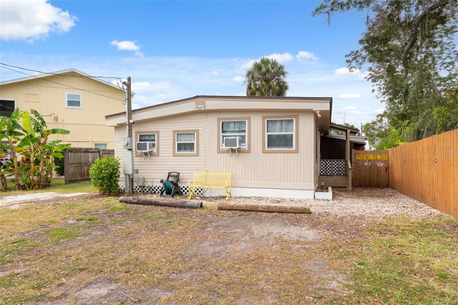 5527 Darlene St Property Photo 1