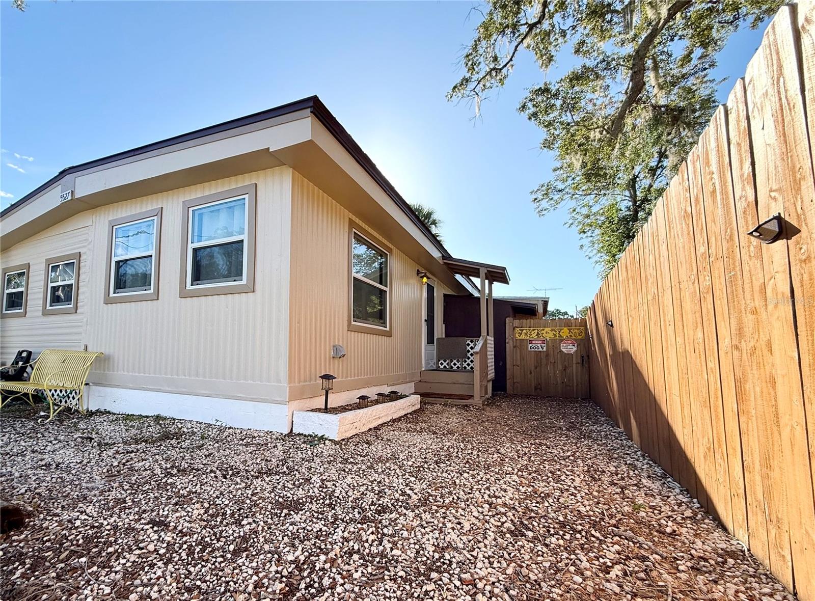5527 Darlene St Property Photo 2