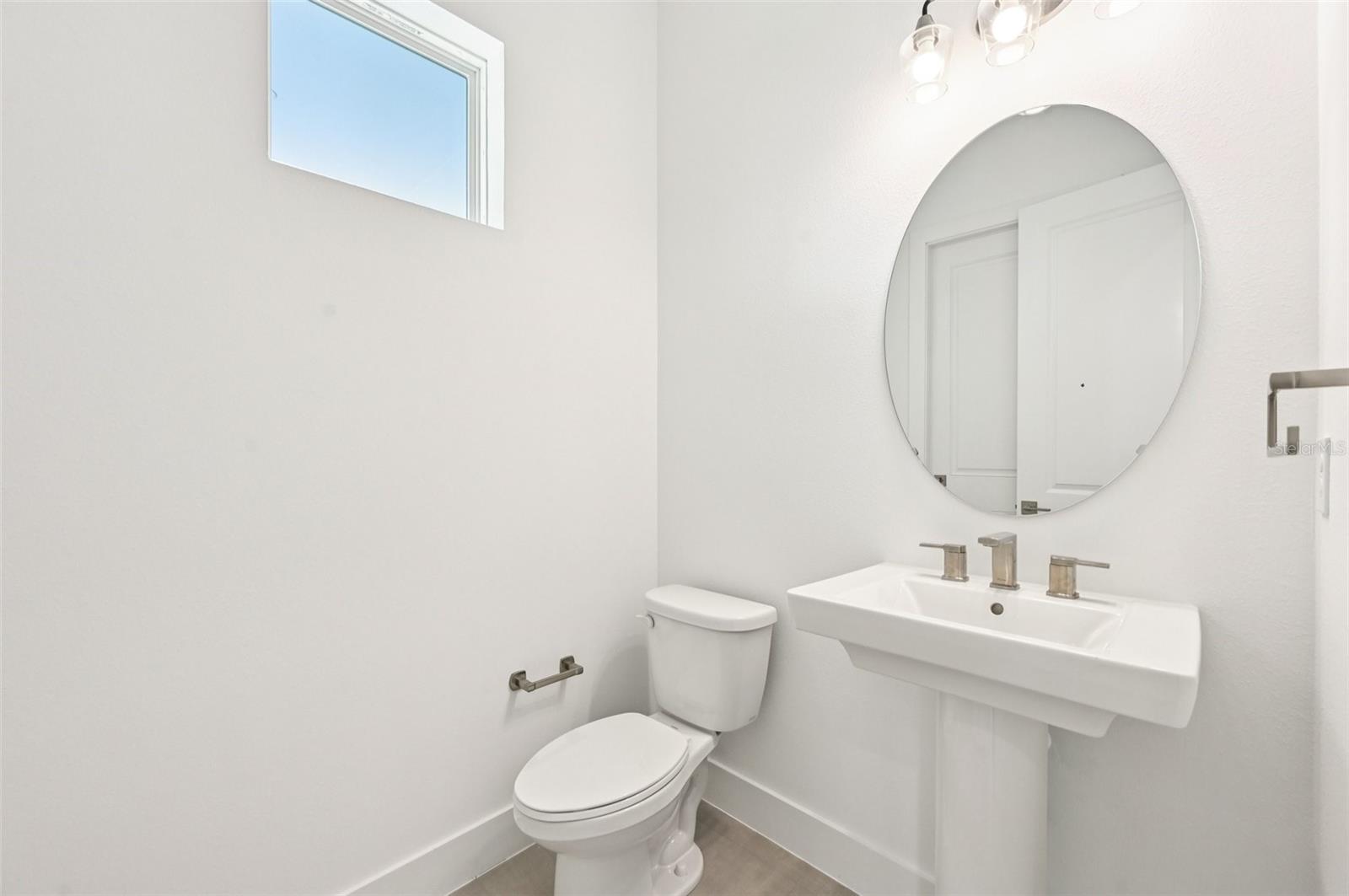 8230 Golden Beach Ct Property Photo 16