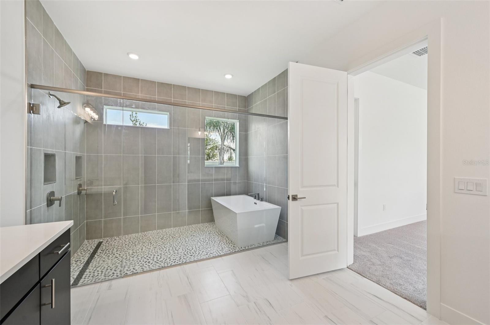 8230 Golden Beach Ct Property Photo 22