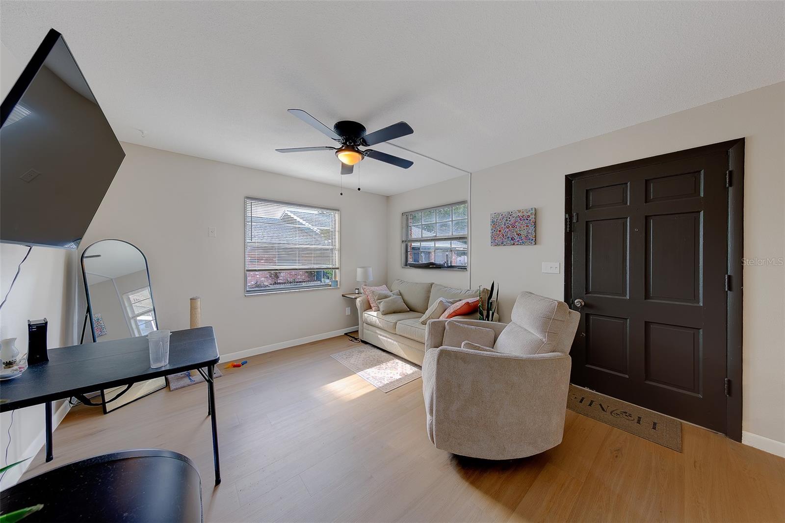 153 New York Ave Property Photo 11