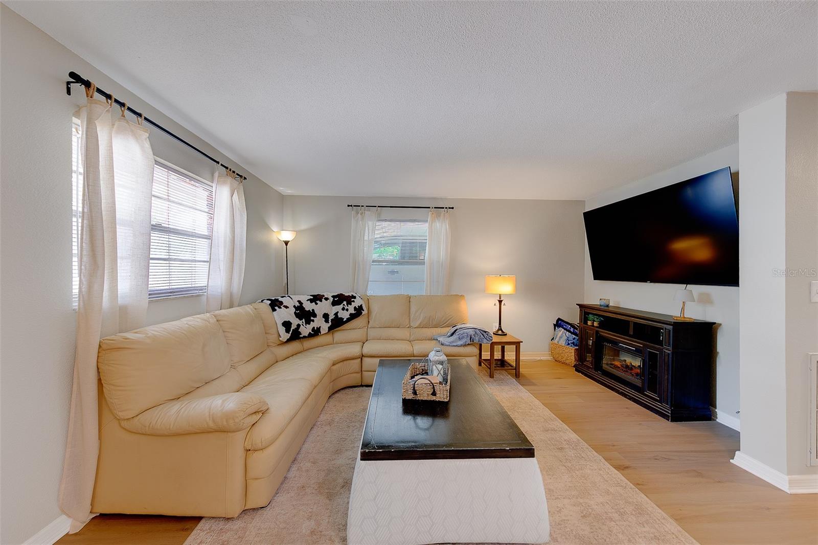 153 New York Ave Property Photo 43