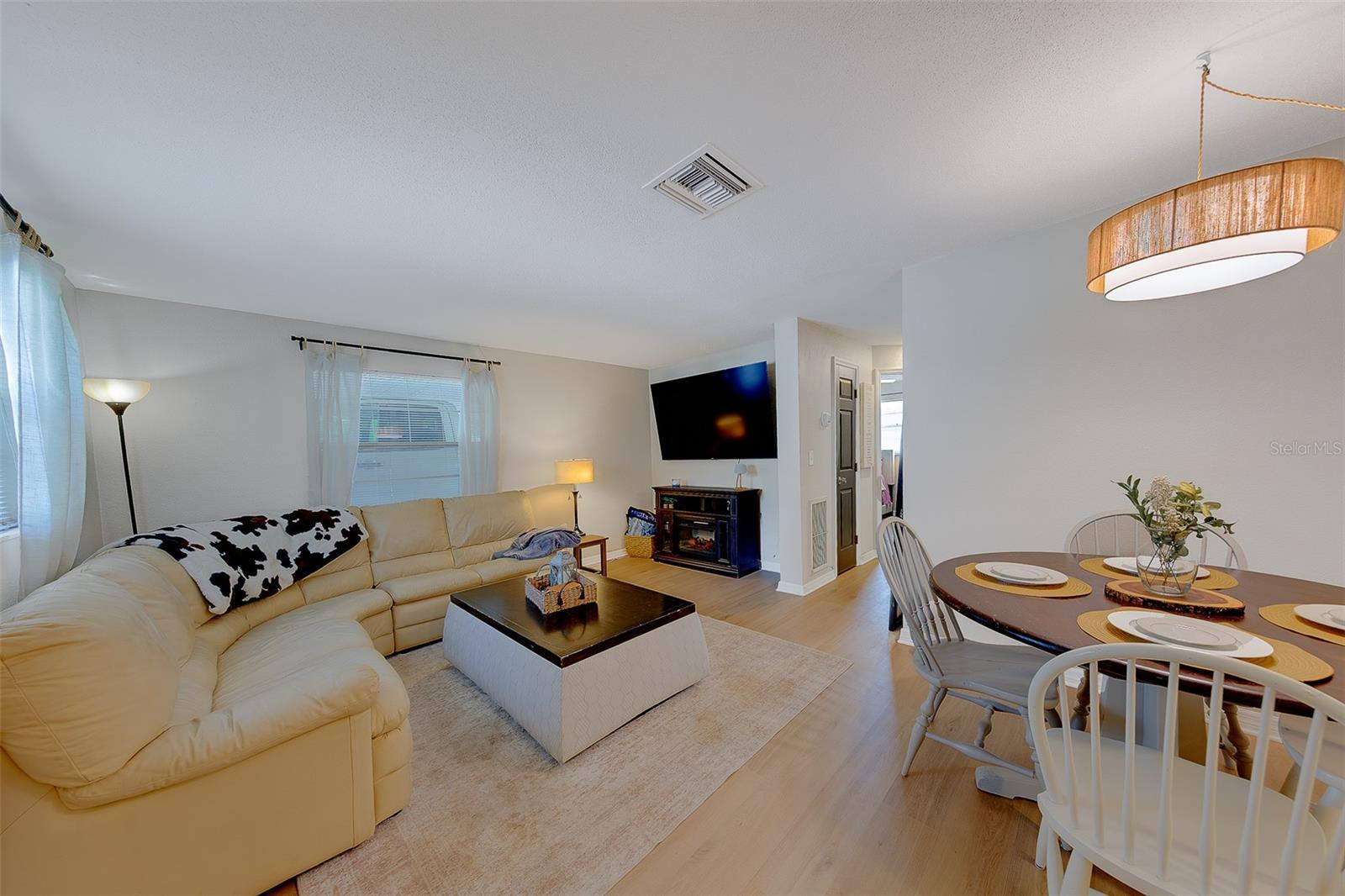 153 New York Ave Property Photo 44
