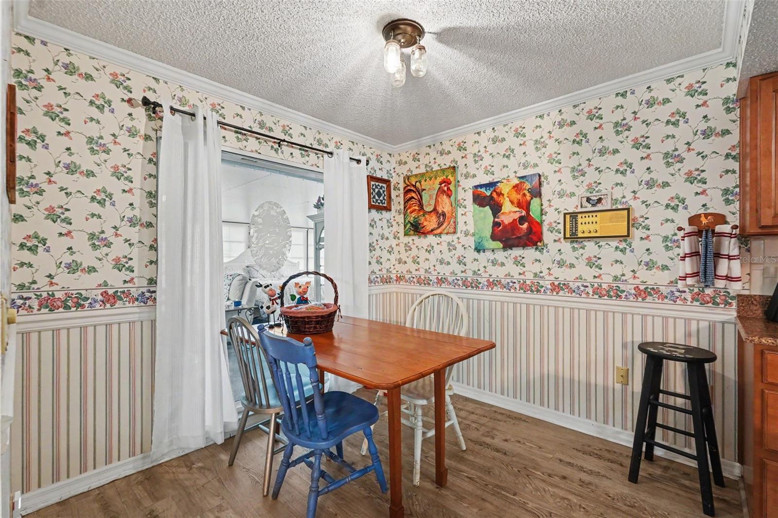8251 Earlshire Ln Property Photo 7