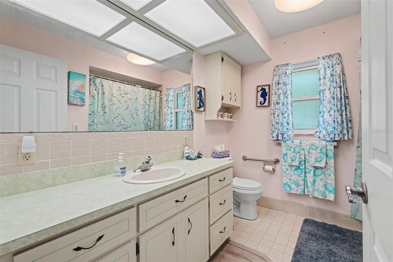 8251 Earlshire Ln Property Photo 13