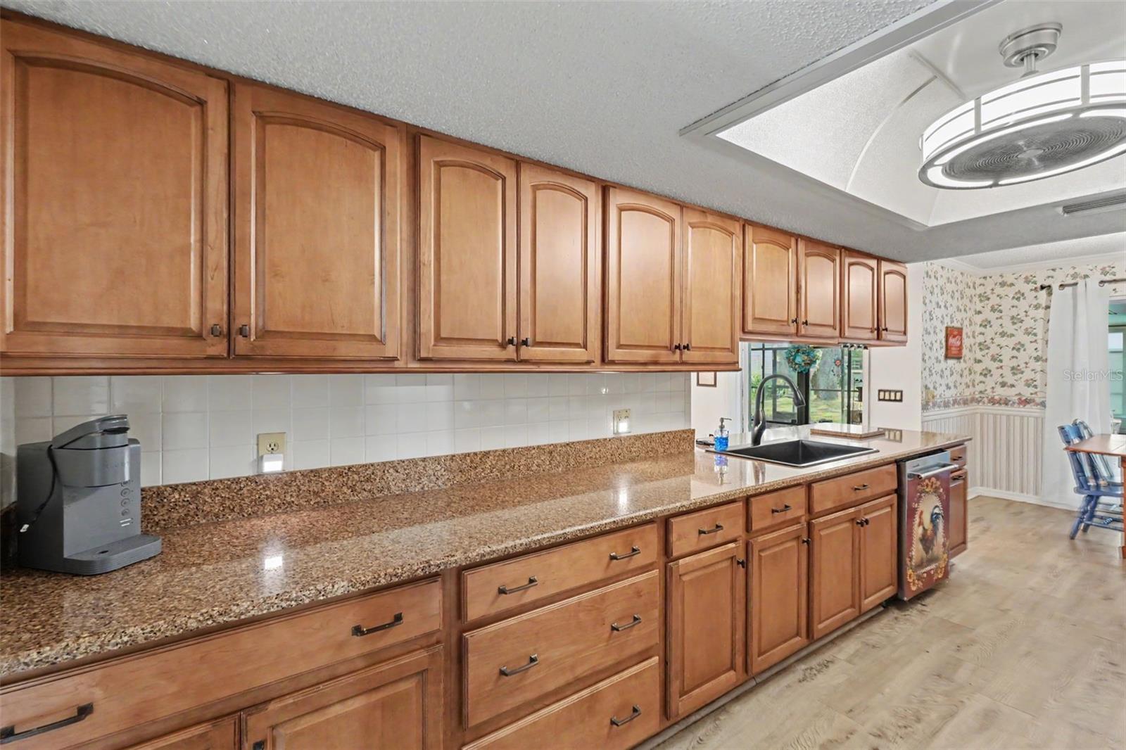 8251 Earlshire Ln Property Photo 37