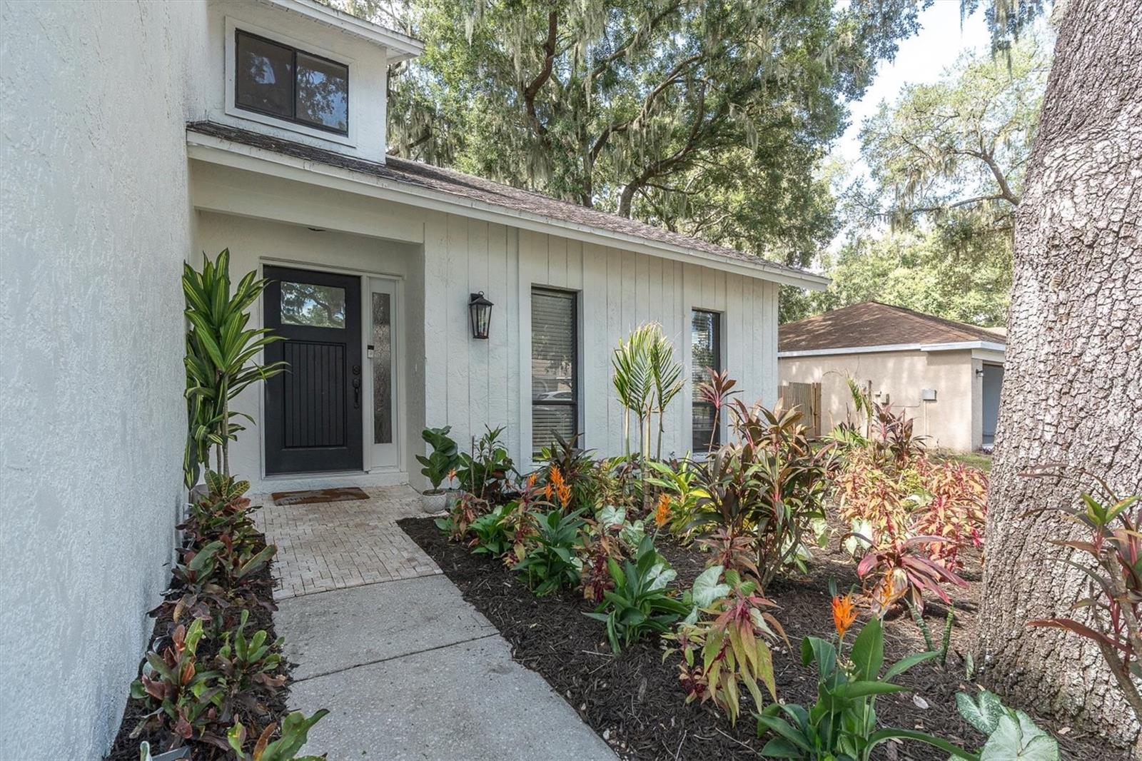 1901 Landside Dr Property Photo 3