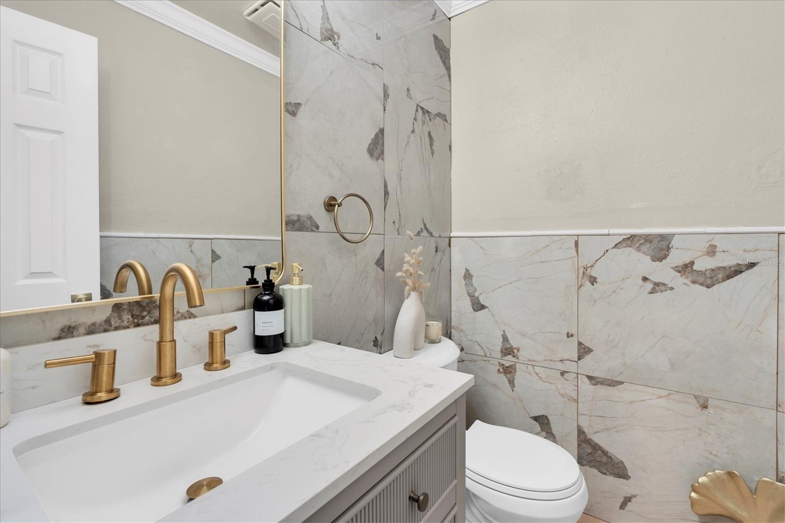 1901 Landside Dr Property Photo 37