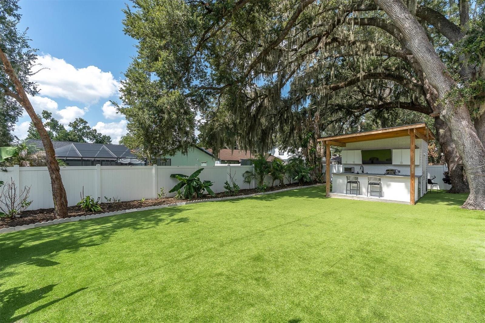 1901 Landside Dr Property Photo 39
