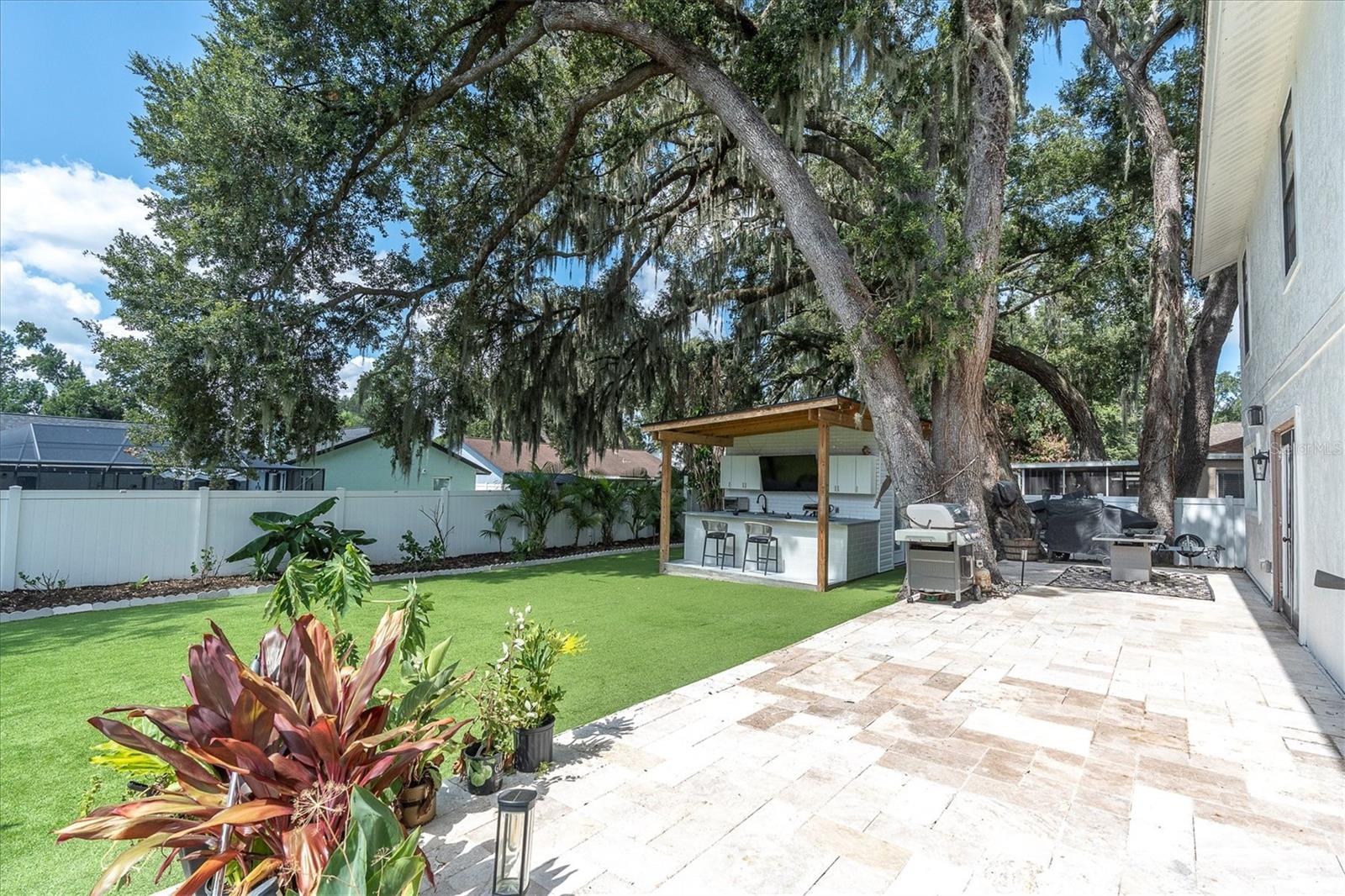 1901 Landside Dr Property Photo 43