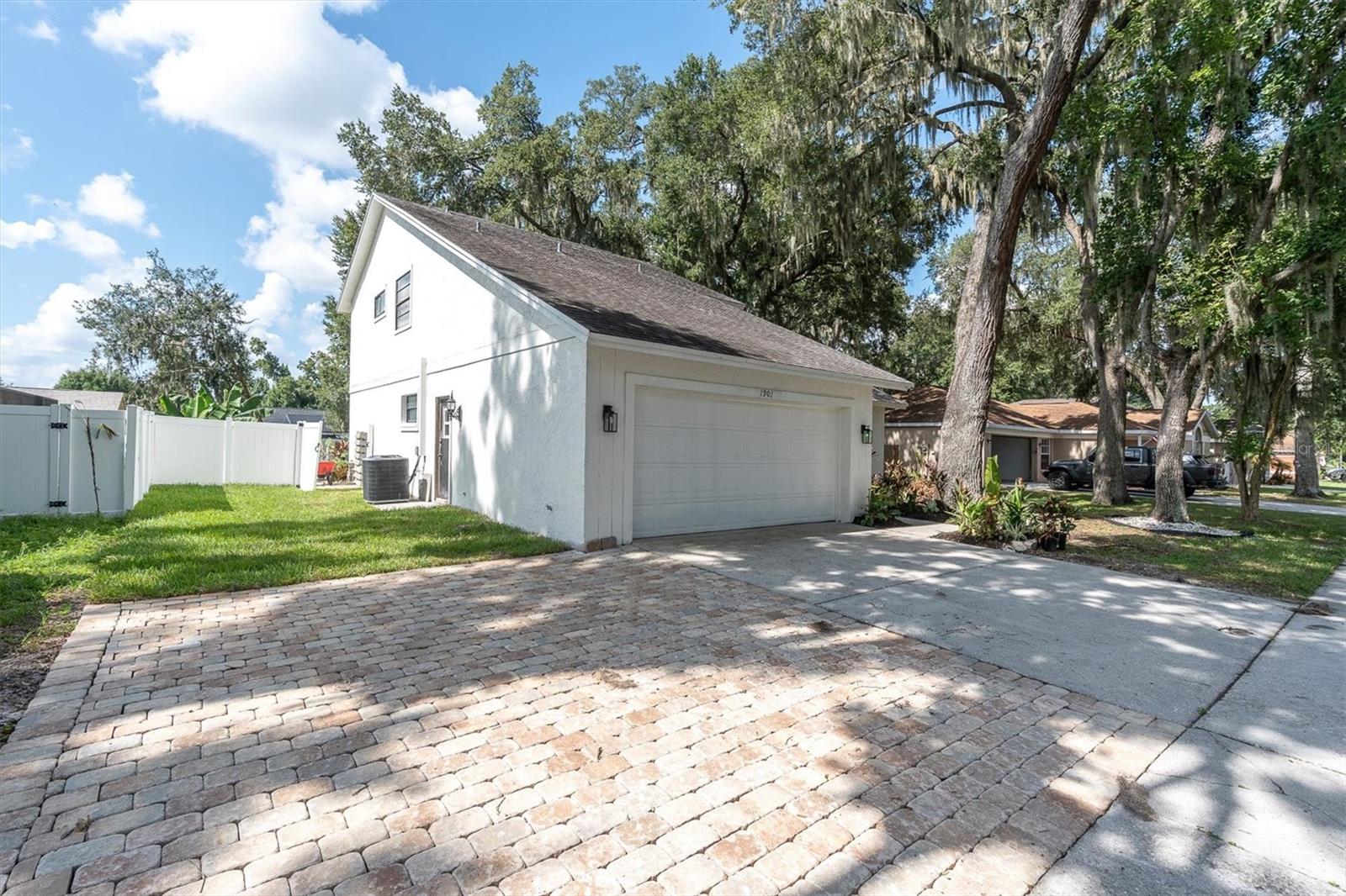 1901 Landside Dr Property Photo 48