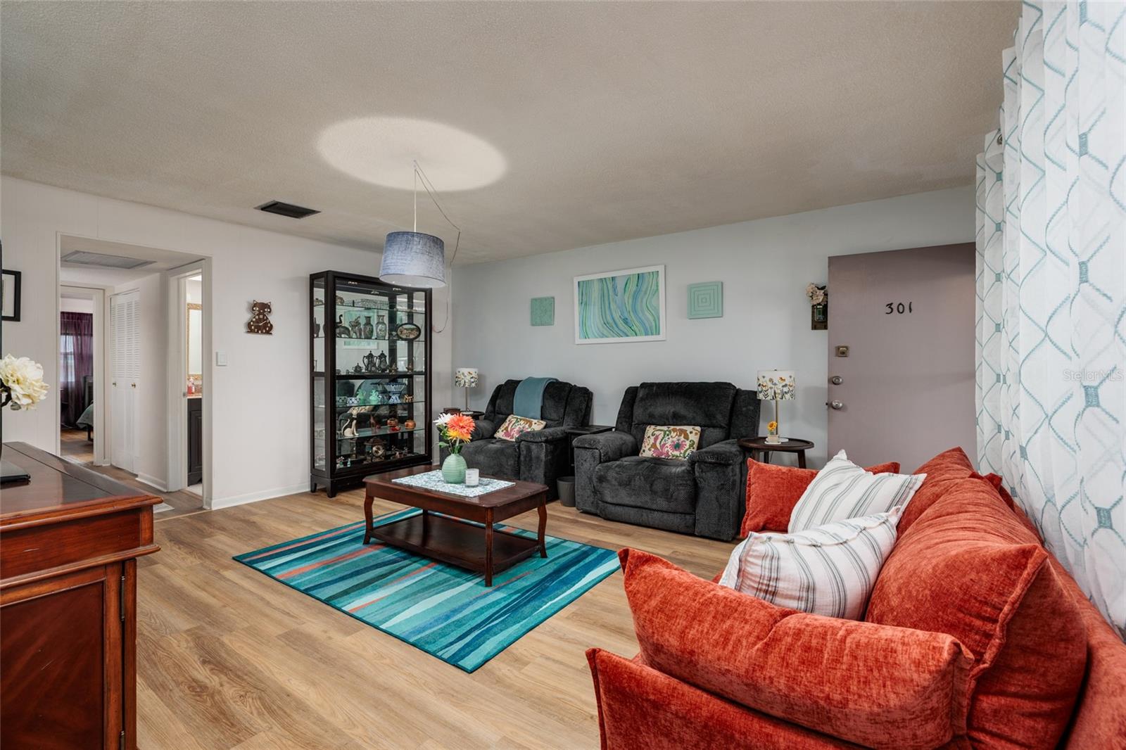 1235 S Highland Ave #2-301 Property Photo 8
