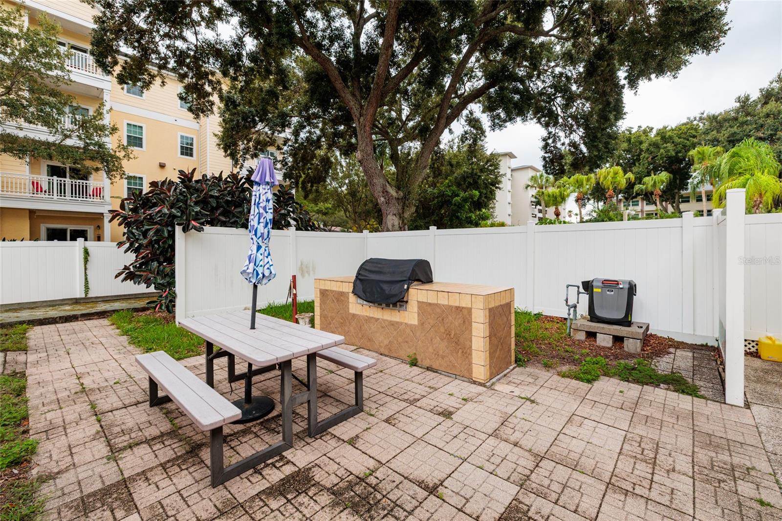 1235 S Highland Ave #2-301 Property Photo 47
