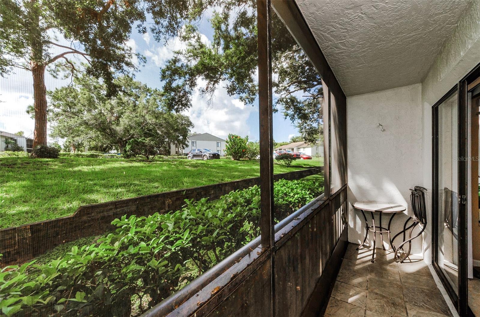 2575 Pine Ridge Way S #e1 Property Photo 4