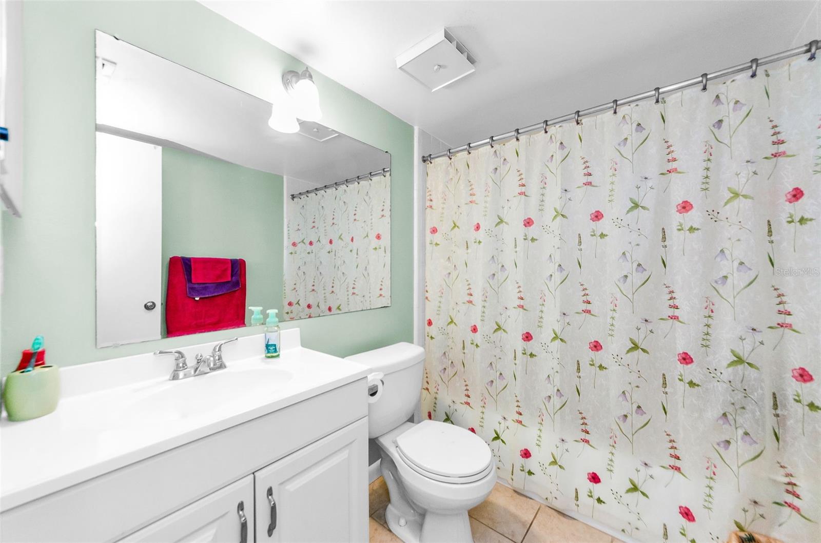 2575 Pine Ridge Way S #e1 Property Photo 13