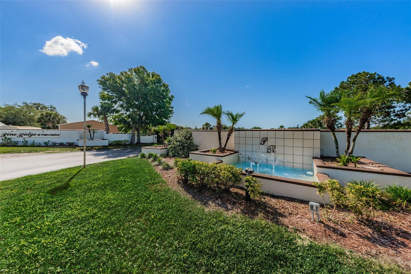 2575 Pine Ridge Way S #e1 Property Photo 16