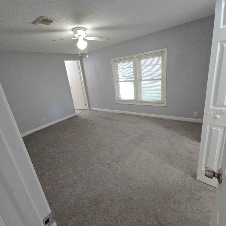 TB8532815 Property Photo 9