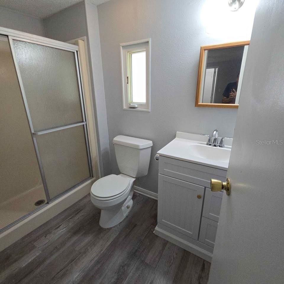 TB8532815 Property Photo 12