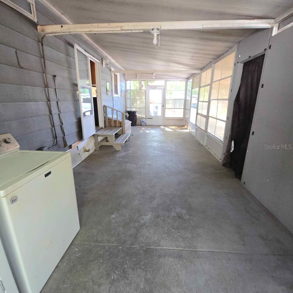 TB8532815 Property Photo 14
