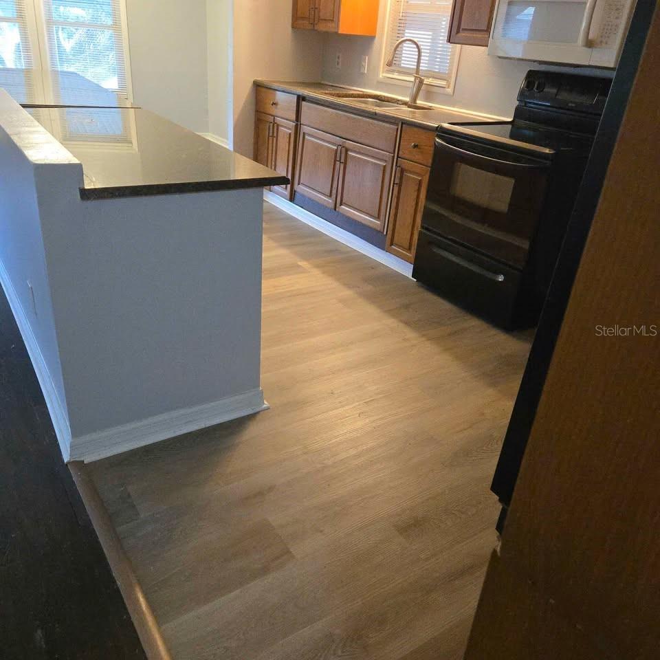 TB8532815 Property Photo 22