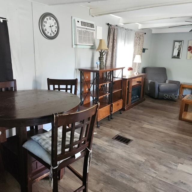 TB8532818 Property Photo 4