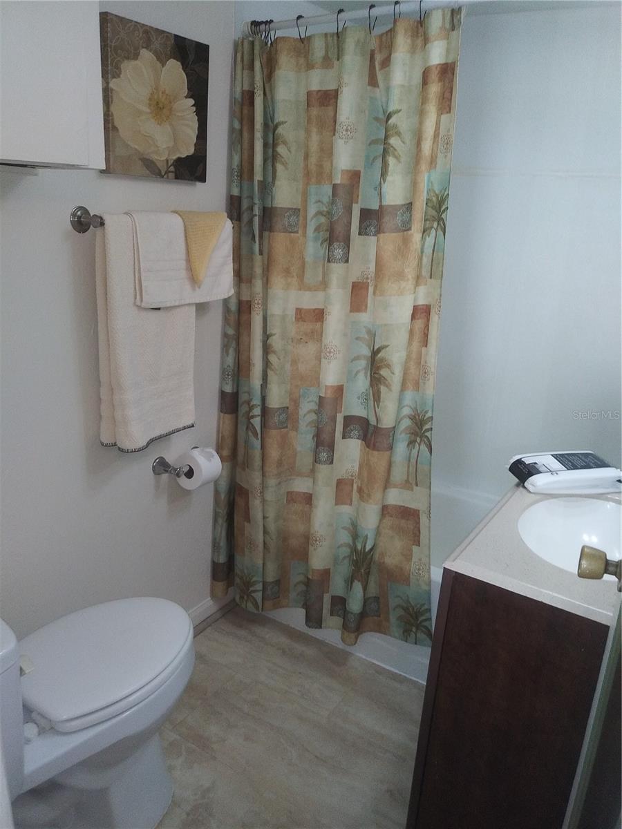 TB8532818 Property Photo 12