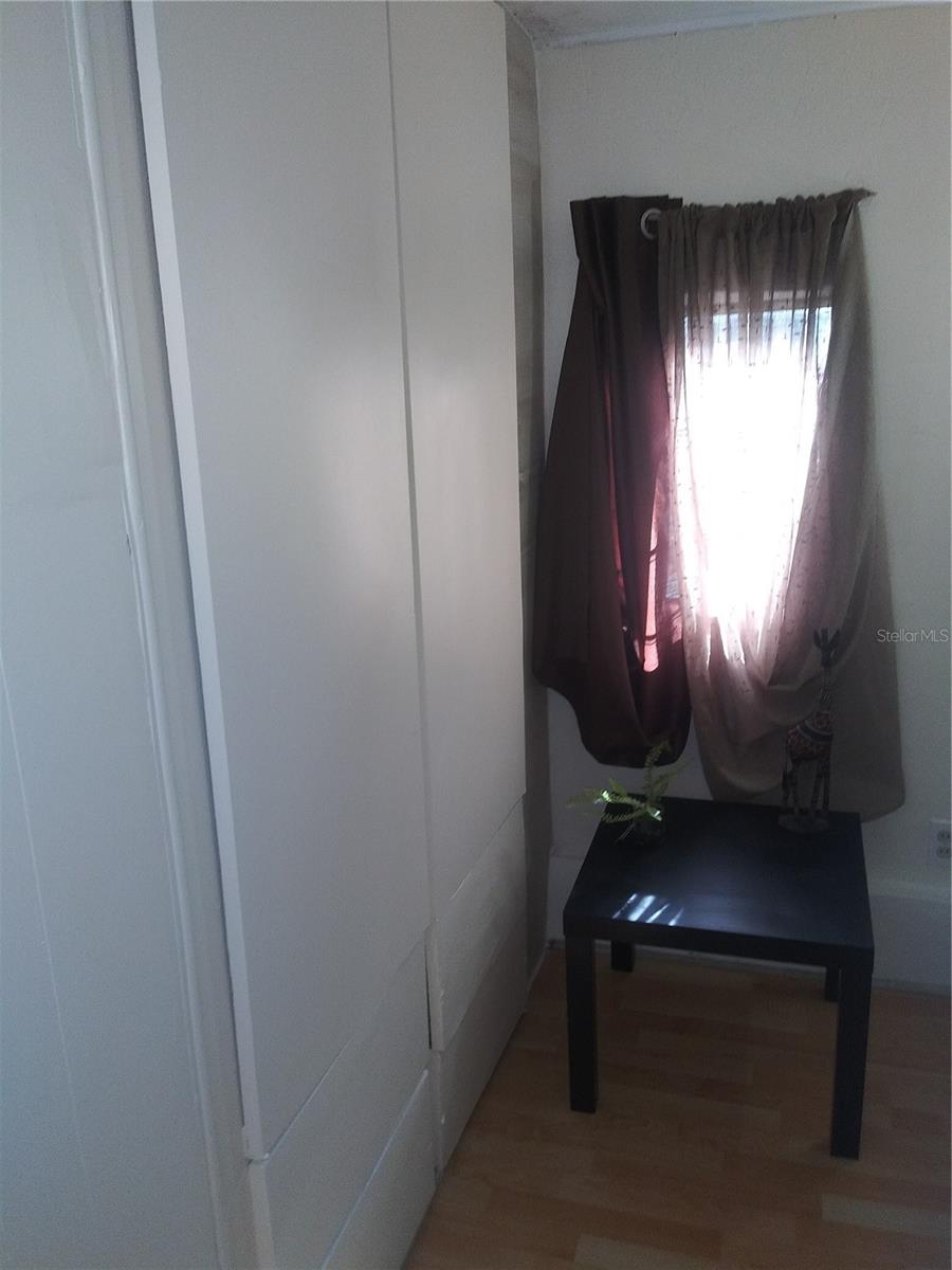 TB8532818 Property Photo 13