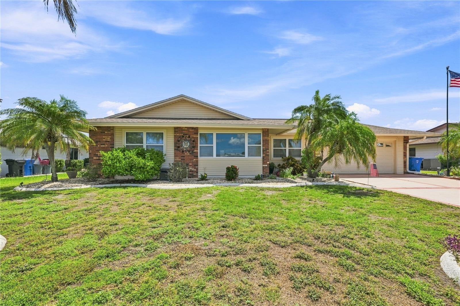 1405 Hacienda Dr Property Photo 6