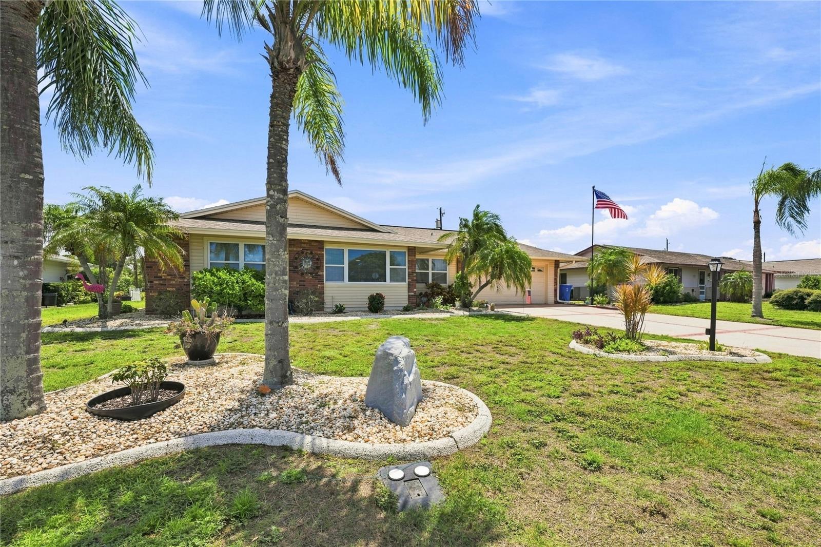 1405 Hacienda Dr Property Photo 7