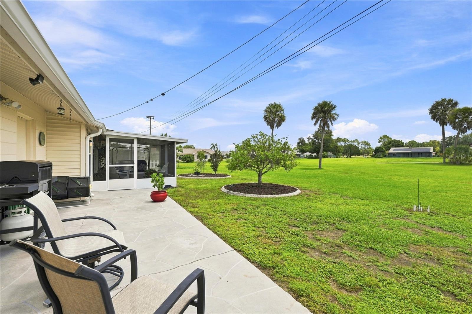 1405 Hacienda Dr Property Photo 34