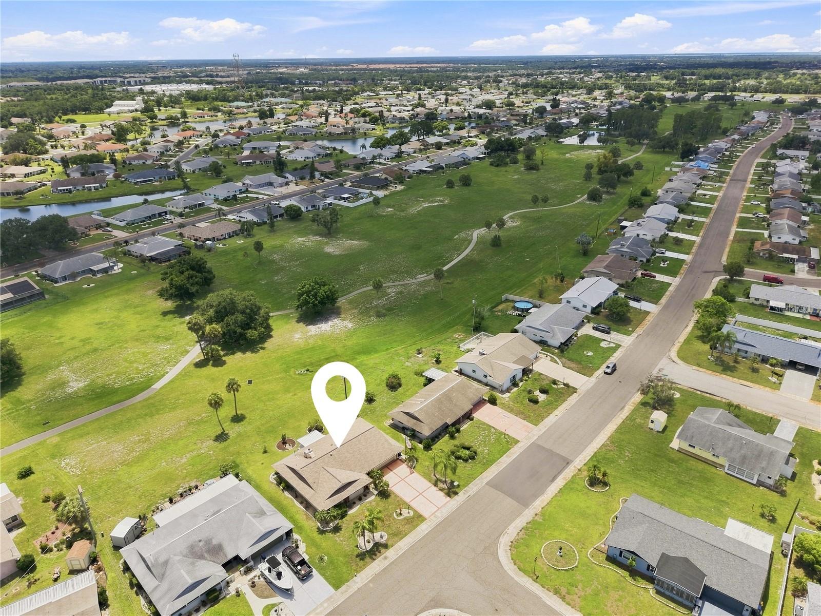 1405 Hacienda Dr Property Photo 37