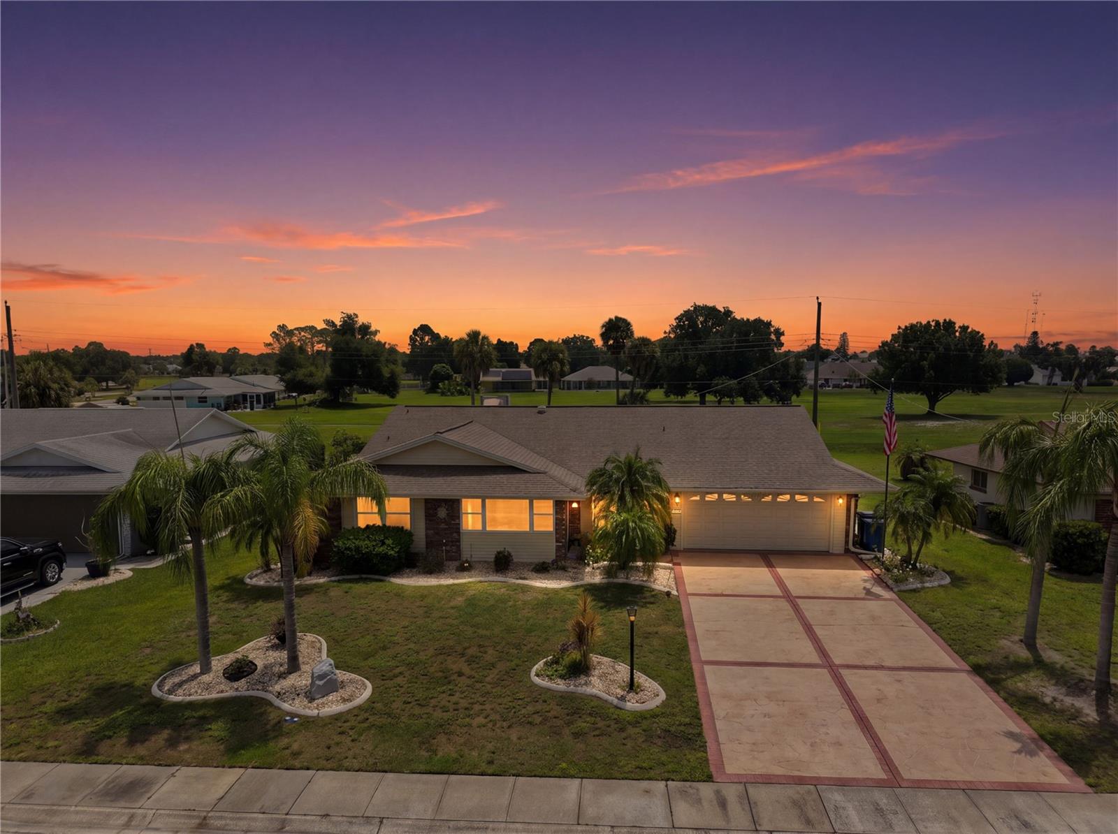 1405 Hacienda Dr Property Photo 40