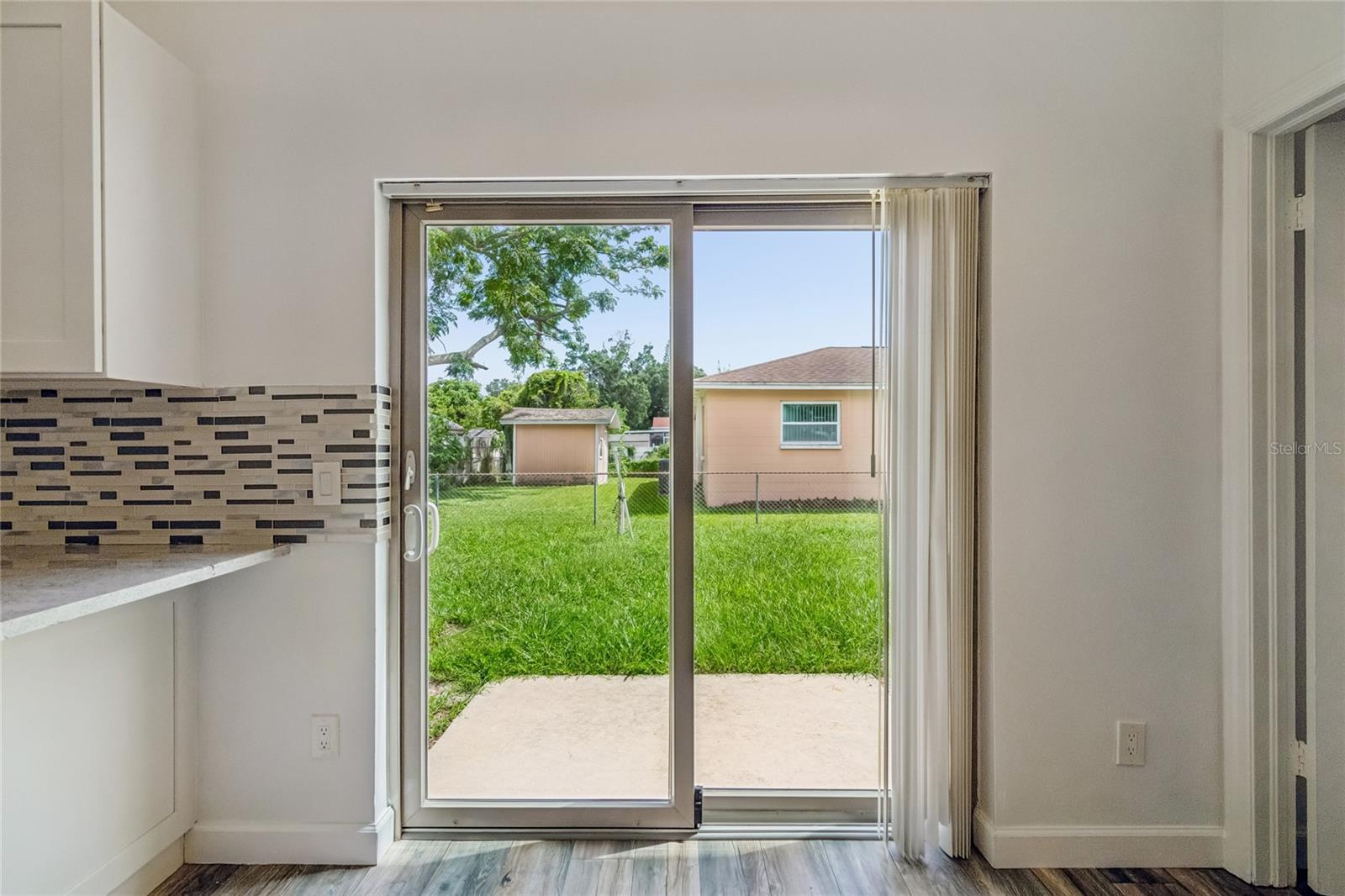 2604 W Kirby St Property Photo 18