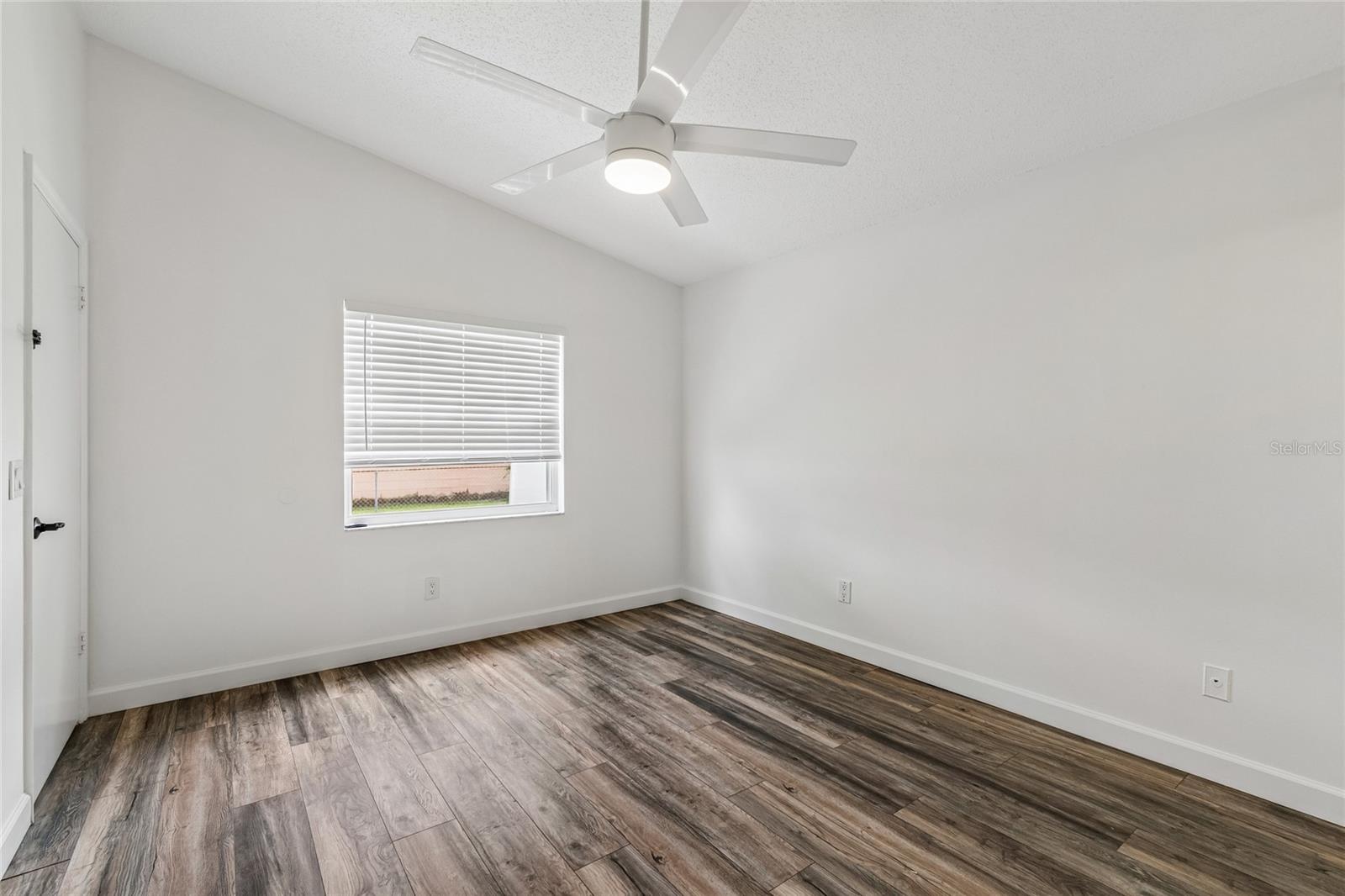 2604 W Kirby St Property Photo 35