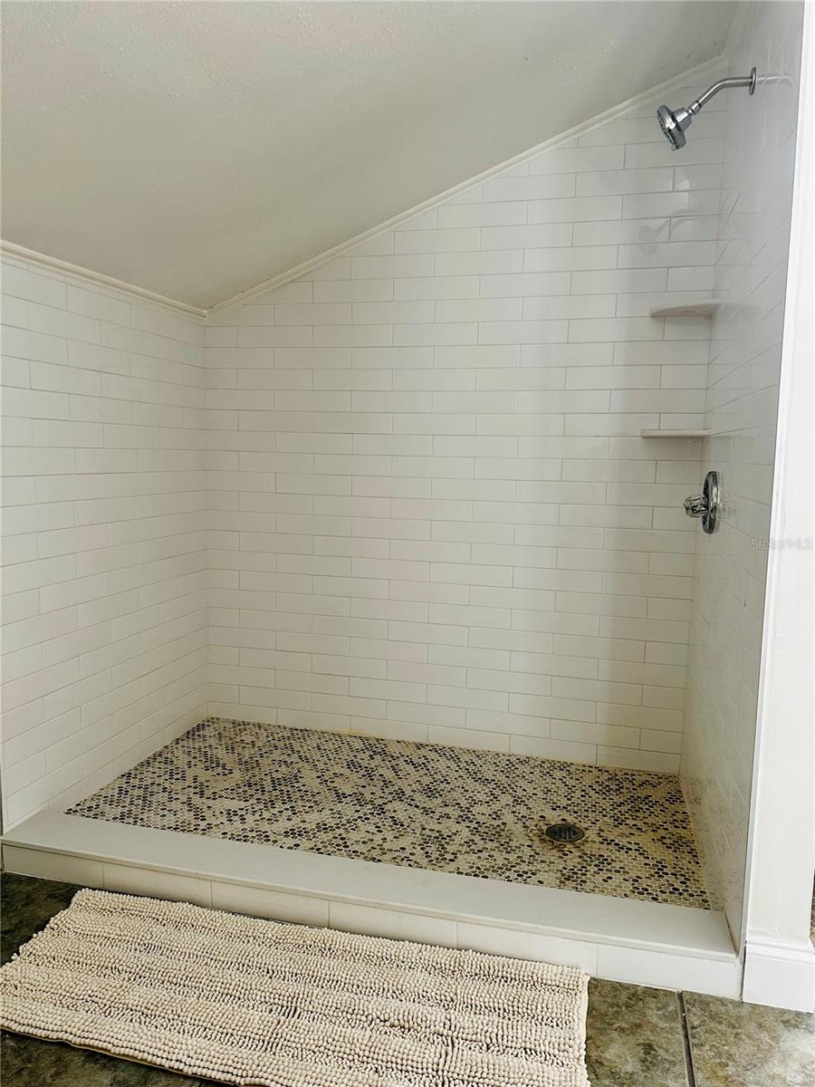 1222 E Crawford St #b Property Photo 16