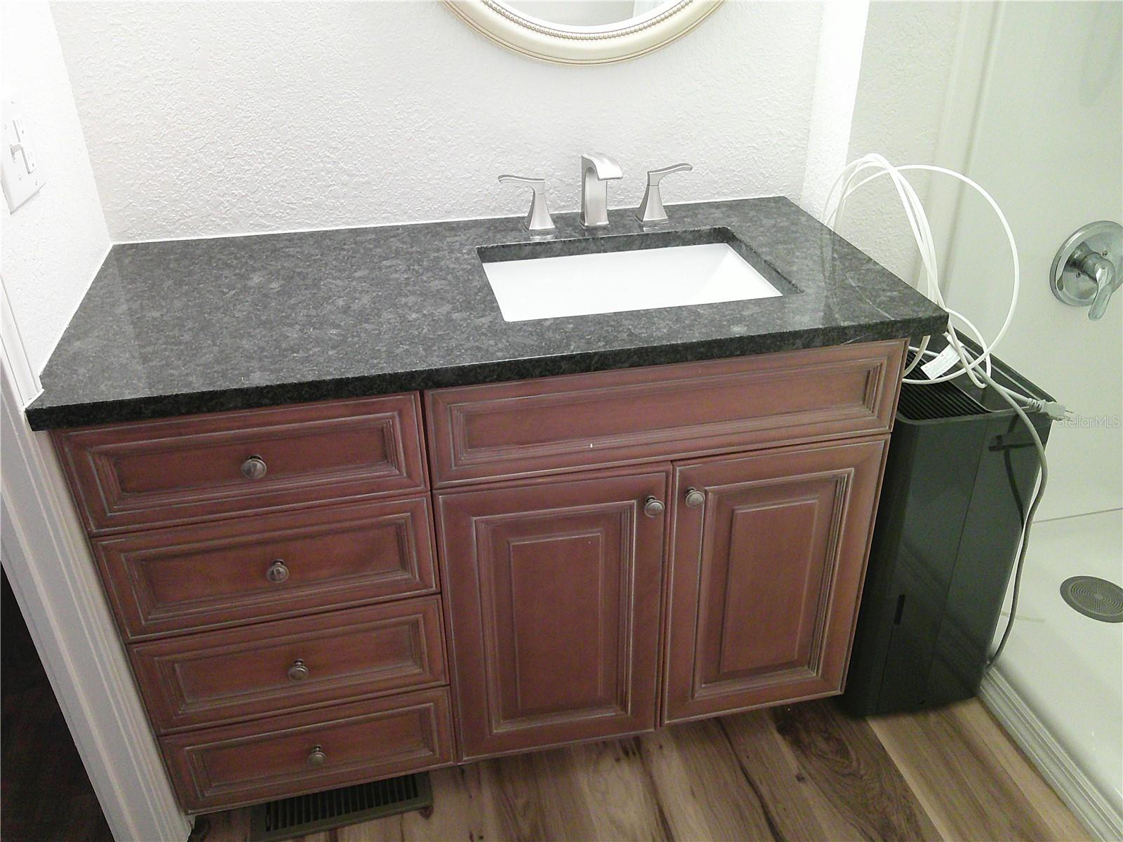 6250 Connecticut St Property Photo 8