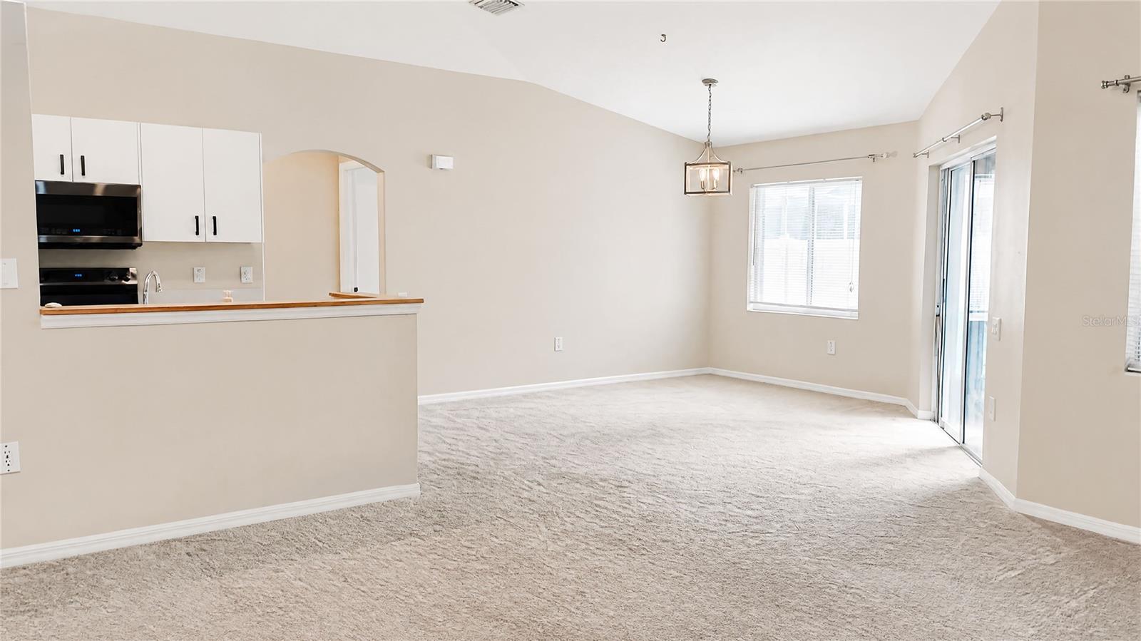 12021 68th St Property Photo 10