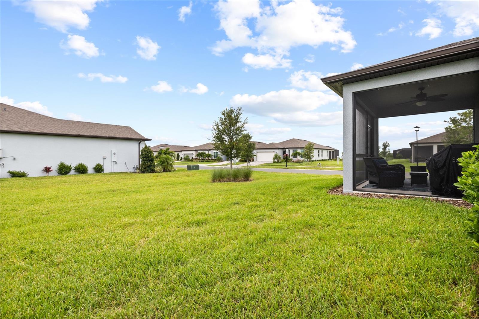 9454 Ballaster Pointe Loop Property Photo 34