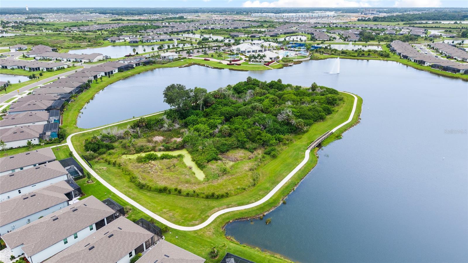 9454 Ballaster Pointe Loop Property Photo 45