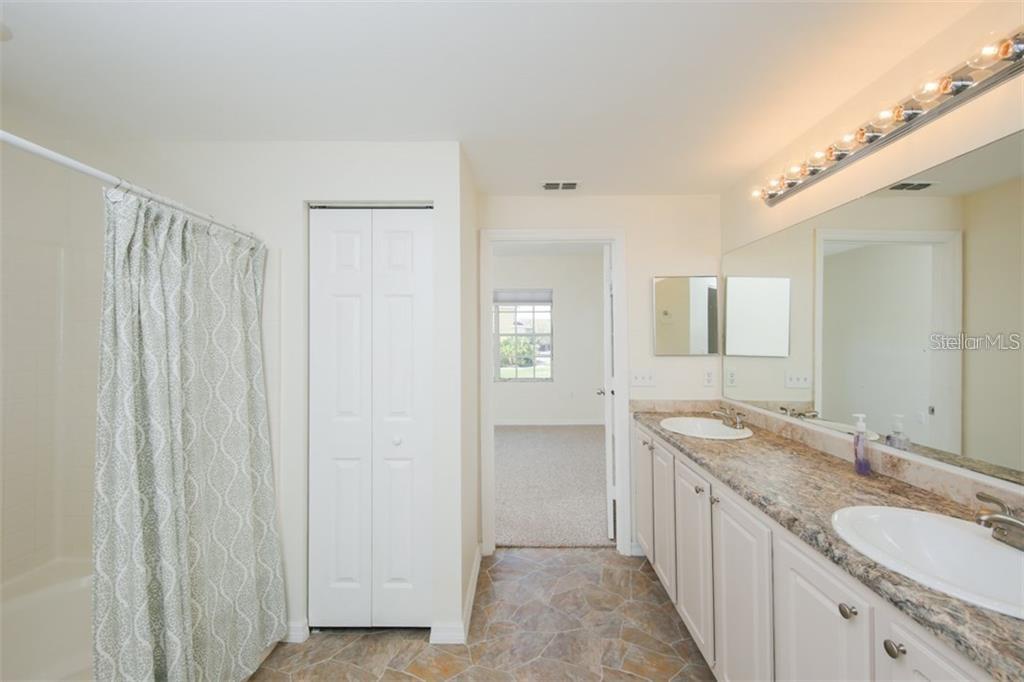 5655 Bentgrass Dr #9-117 Property Photo 16