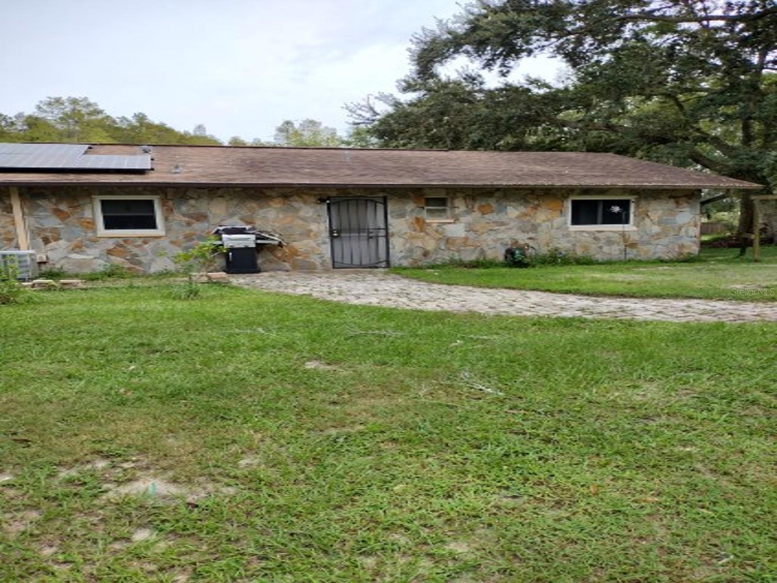 18334 Spencer Rd Property Photo 2