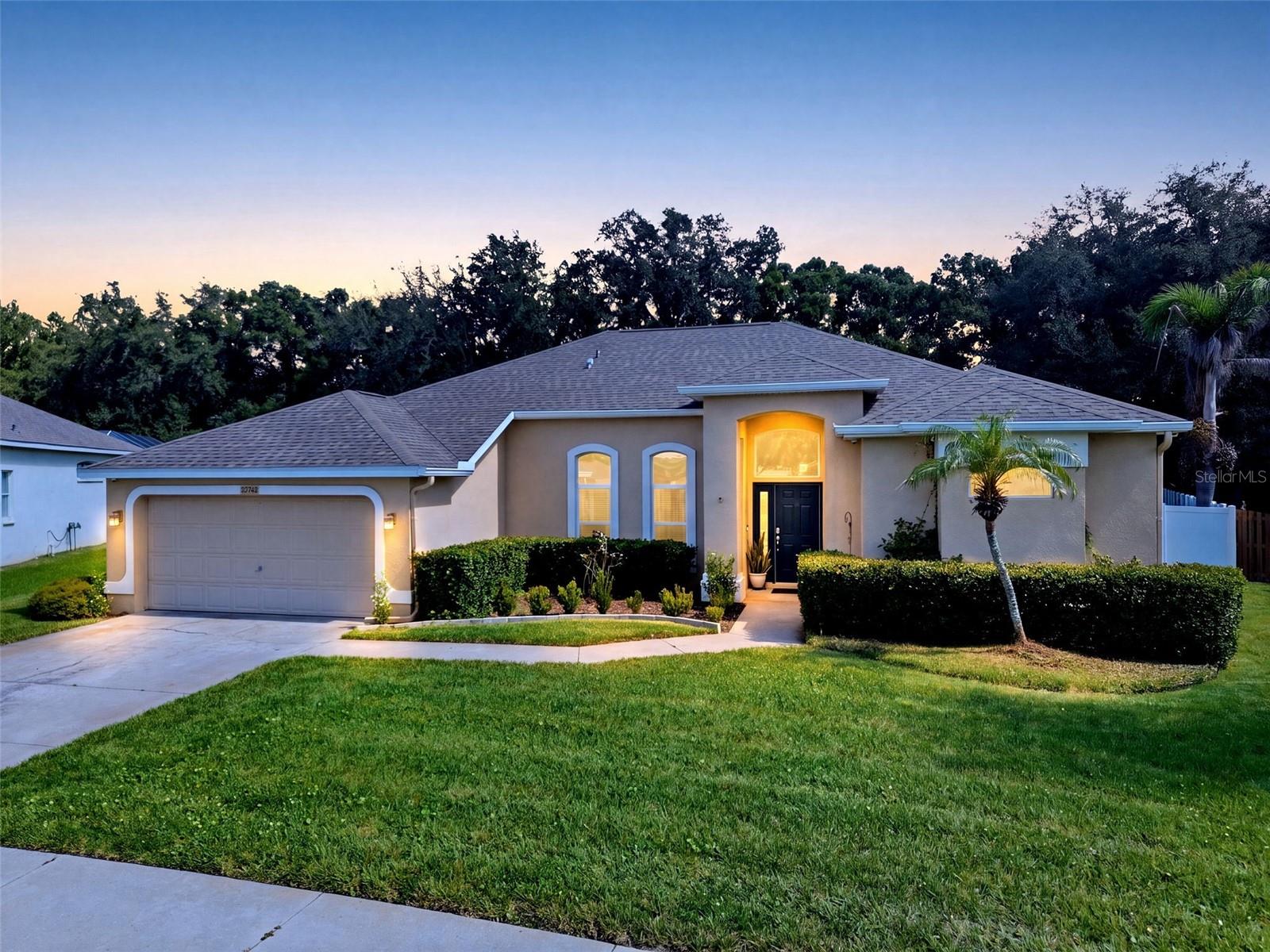 4704 Red Warbler Ln Property Photo 1