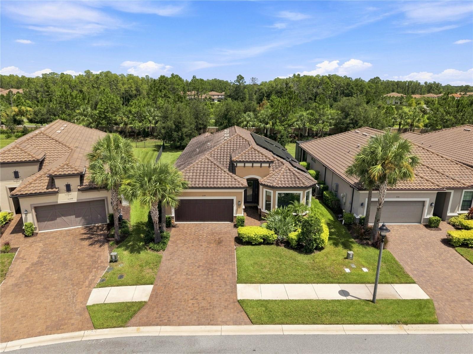 11301 Juglans Dr Property Photo 2