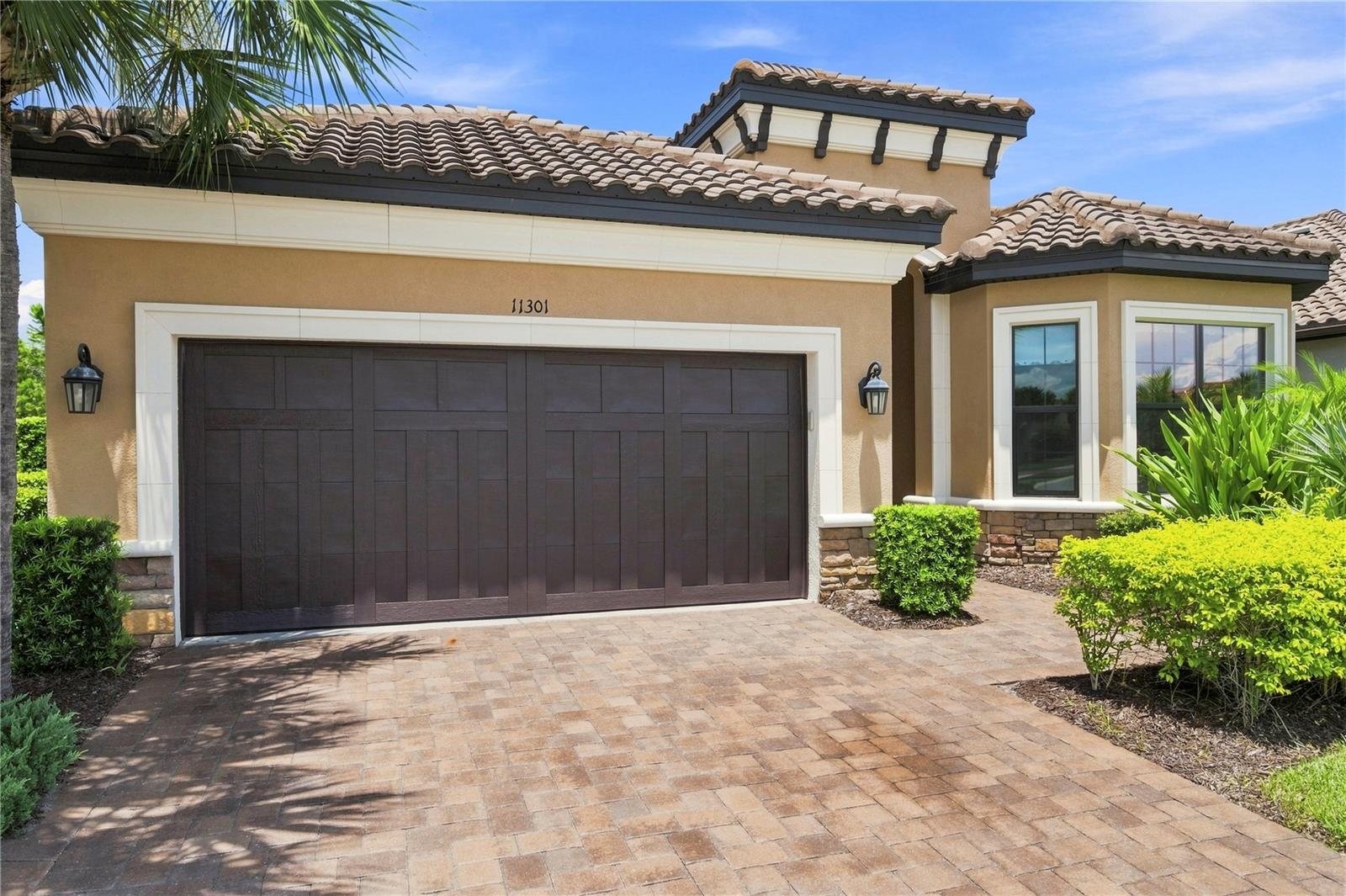 11301 Juglans Dr Property Photo 3